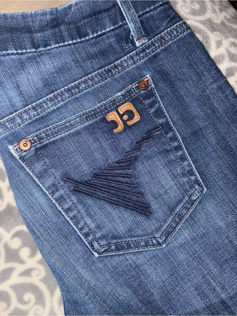 Joe's Jeans Women's Boot Cut Denim - Blue with Embroidered Pocket